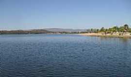Minau - Minau-GO-Lago Cana Brava,ao fundo a Praia do Sol-Foto:Calpires