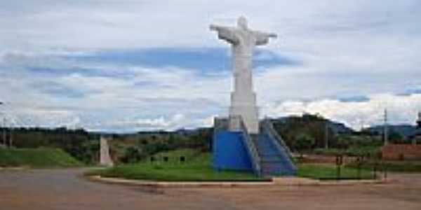 Cristo Redentor na entrada da cidade-Foto:demacedo.marcio 