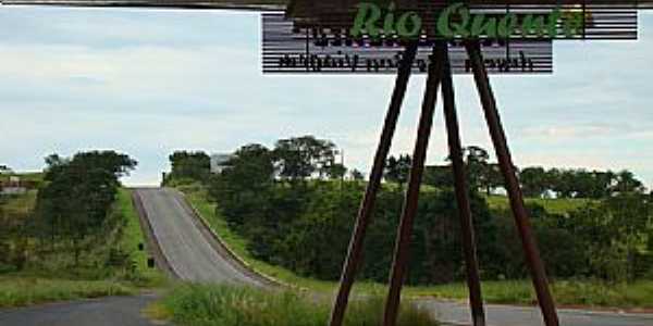 Rio Quente-GO-Prtico de entrada da cidade-Foto:Paulo Yuji Takarada