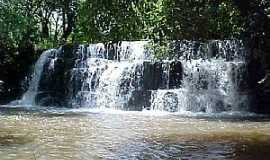 Santa Helena de Gois - Santa Helena de Gois-GO-Cachoeira Campo Alegre-Foto:mochileiro.tur.br