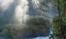 Santa Rita do Araguaia - Santa Rita do Araguaia-GO-Cachoeira no Rio Araguaia-Foto:onofro martins alves