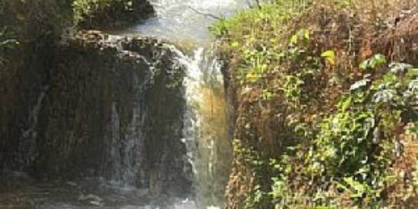 So Sebastio do Rio Claro-GO-Cachoeira para pegar iscas-Foto:Joo Luciano da Cunha