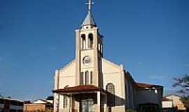 Serranpolis - Igreja Matriz de N.S.
de Ftima foto
Vicente A. Queiroz