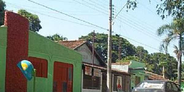 Taveira-GO-Rua central-Foto:Facebook 