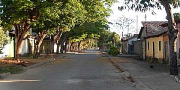 Taveira-GO-Rua central-Foto:Facebook 