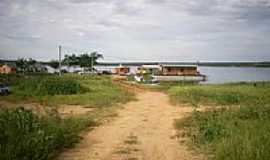 Uruau - Casas Flutuantes Lago de Serra da Mesa por J.Silva