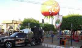 Dom Pedro - Praa da Prefeitura preparada para as Festas Juninas, Por Miguel