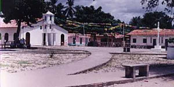 Estandarte-MA-Pracinha e Igreja no centro da ilha-Foto:Iolanda Miranda