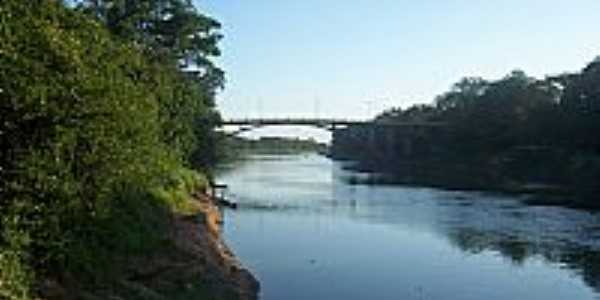 Itapecuru Mirim-MA-Rio Itapecuru e a ponte-Foto:hugoleo