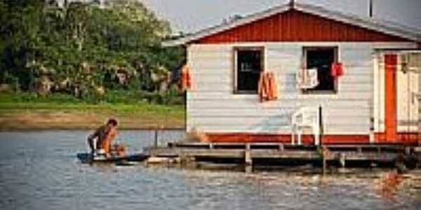 Casa de palafita na comunidade de Murutinga-AM-Foto:sinaisdagente.