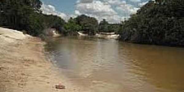 Rio Preto em Mata Roma-Foto: Frum Carajs