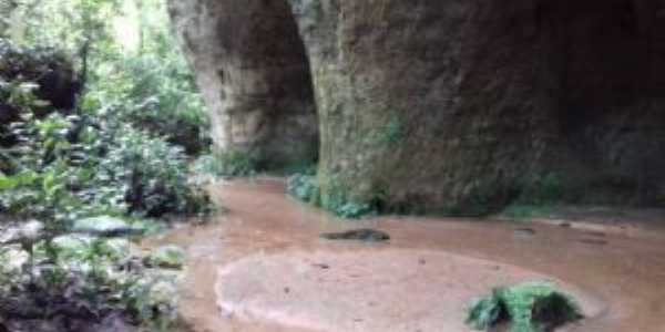 Caverna do Maruaga, Por Jone ucha carneiro