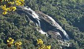 Aiuruoca - Cachoeira no Vale do Matutu em Aiuruoca-Foto:BARBOSA