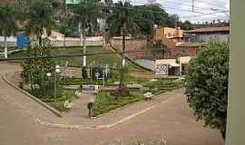Alpercata - Alpercata-MG-Praa da Matriz-Foto:alpercatense