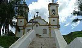 Amarantina - Igreja-Foto:montanha