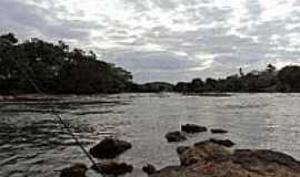 Aracati de Minas - Cachoeira em Aracati-Foto:CARLIMPESCADOR 