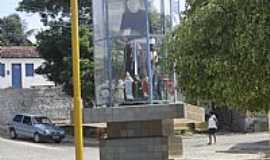 Anel - Monumento  Padre Ccero na Praa Central em ANEL-Foto:Fleury Barros