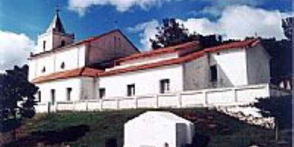 Vista da Igreja e caixa d'gua  -  Por Jos Antnio de vila Sacramento