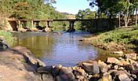 Aricanduva - Ponte sobre o Rio Itamaramdiba-Foto:Gildazio Fernandes [Panoramio]