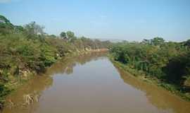 Arinos - Vista da ponte do rio urucuia - Arinos mg - Foto
leonevaladares 