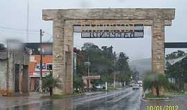 Baependi - Baependi-MG-Prtico de entrada da cidade-Foto:Josue Marinho