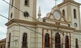 Baependi - Igreja Matriz de N.Sra.do Mont Serrat em Baependi-Foto:Luis Macedo