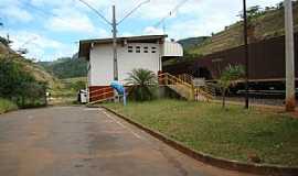 Baro de Cocais - Baro de Cocais-MG-Estao Ferroviria Dois Irmos-Foto:Jairo Nunes Ferreira