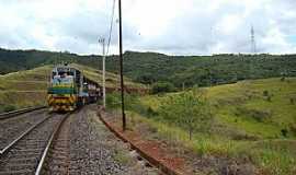 Baro de Cocais - Baro de Cocais-MG-Trem de carga da Vale-Foto:Jairo Nunes Ferreira