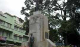 Barbacena - Monumento Praa dos Andradas, Por Heverton J.B.