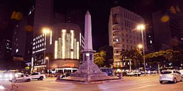 Belo Horizonte-MG-Praa do Obelisco-Foto:PMBH-Facebook