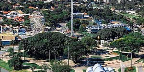 Belo Horizonte MG 
Em Destaque a Lagoa da Pampulha
Fotografia de Belo Drone