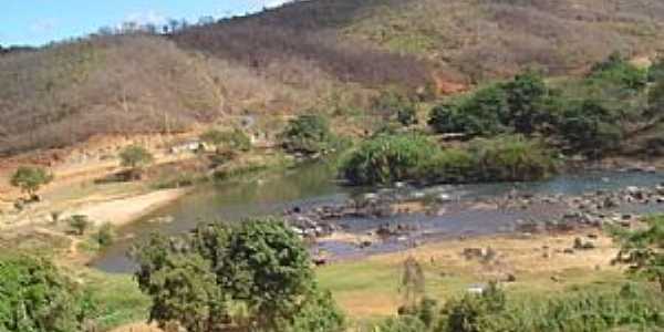 RIO ARAUAI BERILO - MG  - por Daugobert 