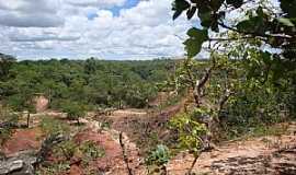 Bonito de Minas - Bonito de Minas-MG-Grota-Foto:Denes Melo