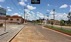 Brejo Bonito - Brejo Bonito-MG-Avenida Principal no centro-Foto:Fabiano Divino da Silva