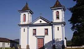 Brumal - Matriz de Santo Amaro Abade-Foto:Vicente A. Queiroz