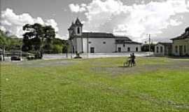 Brumal - Largo e Igreja-Foto:douglasbrumal 