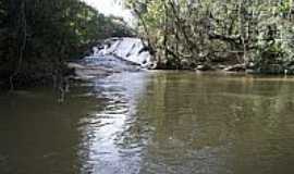 Bueno Brando - Cachoeira do Sossego em Bueno Brando-MG-Foto:Ernandes C Santos