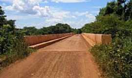 Buritis - Ponte sobre o Rio Urucuia