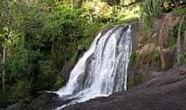 Caldas - cachoeira dos duendes por Ulisses G Borges