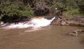 Caldas - Cascata por Ulisses G Borges