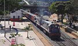 Campos Altos - Linha Ferroviria-Foto:Casa de Trlei 