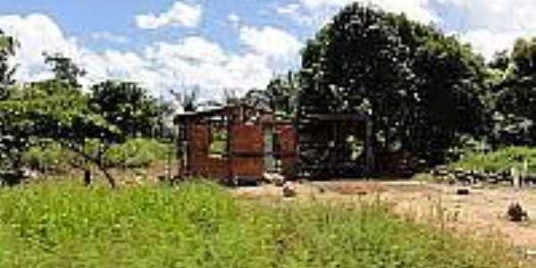 Ruina de casa em rea rural de Cantanzal-AP-Foto:en.topictures.