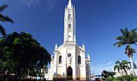 Carmo do Cajuru - Praa Igreja Matriz