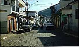 Carvalhos - Avenida principal-Foto:waz312 [Panoramio]