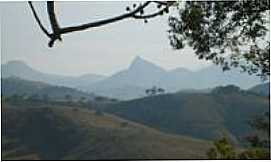 Carvalhos - Pico do Muqum, Por Rodrigo