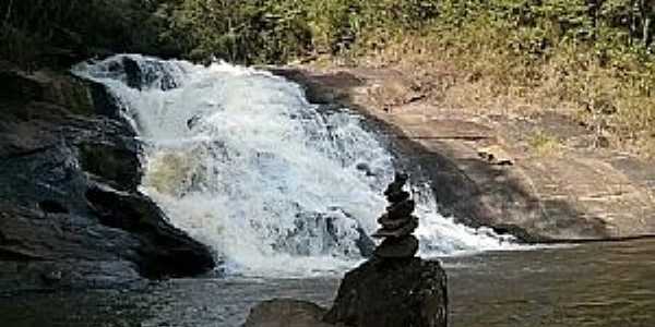 Carvalhos MG -Paraso das Trilhas e Cachoeiras