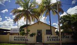 Chapada Gacha - Chapada Gacha-MG-Sede do Parque Grande Serto Veredas-Foto:fotostrada.