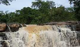 Claro dos Poes - Claro dos Poes-MG-Cachoeira do Rio Traras-Foto:Renato Duarte