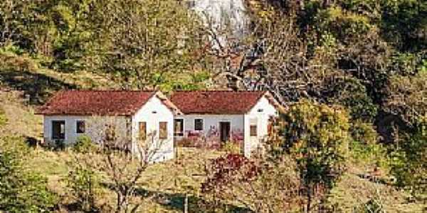 Conceio das Pedras - MG
Cachoeira da Usina
Sul de Minas
Fotografia de Gabriel Ribeiro