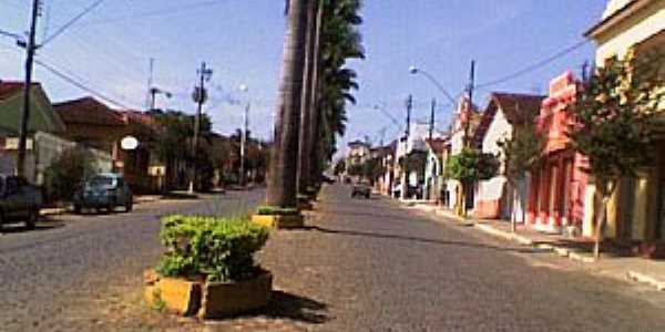 Conceio dos Ouros-MG-Avenida central-Foto:Joo Vitor C.